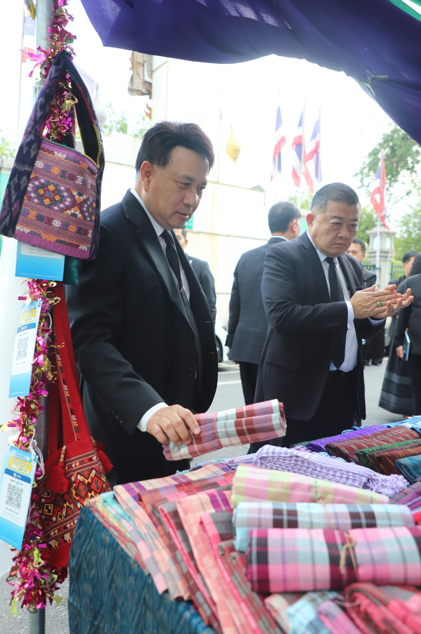 title - รมช.กษ. และคณะผู้บริหาร กษ. เยี่ยมงาน “ส่งความสุขปีใหม่ มอบให้เกษตรกรในเขตปฏิรูปที่ดิน” ของ ส.ป.ก.